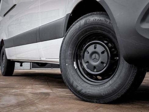 Used 2026 Mercedes-Benz Sprinter 2500 image 7