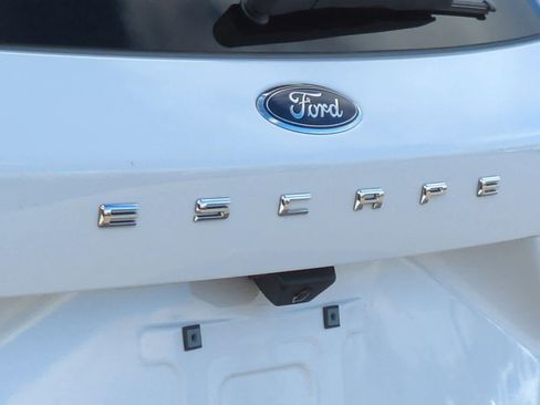 Certified 2022 Ford Escape SEL image 13