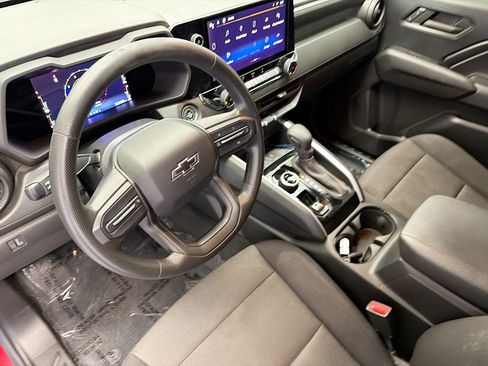 Used 2023 Chevrolet Colorado Trail Boss AWD/4WD image 7