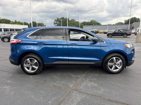 Used 2024 Ford Edge SEL w/ Convenience Package AWD/4WD image 6