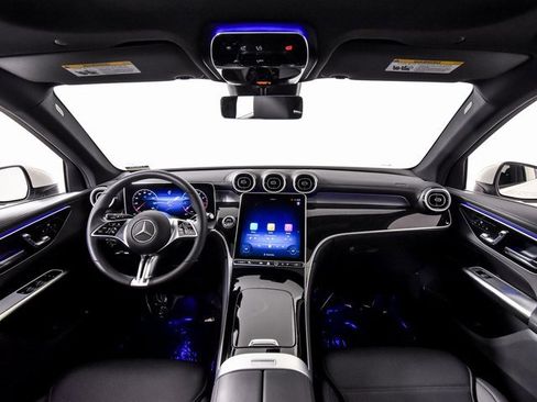 Certified 2025 Mercedes-Benz GLC 300 image 3