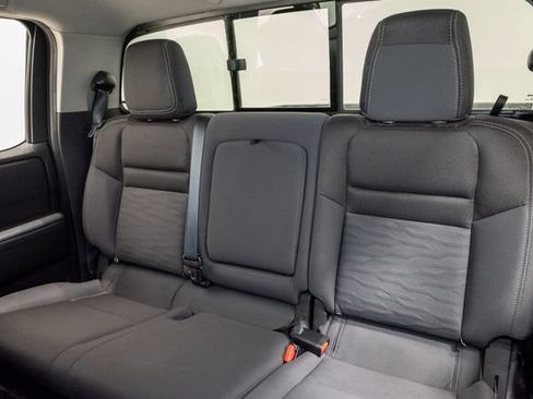 Used 2022 Nissan Frontier SV AWD/4WD image 23