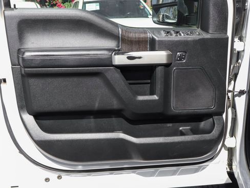 Used 2021 Ford F250 Lariat w/ Lariat Value Package image 15