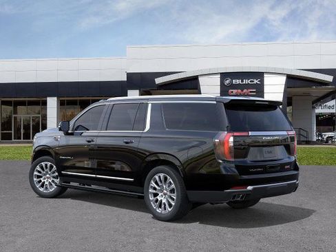 New 2026 GMC Yukon XL Denali image 3