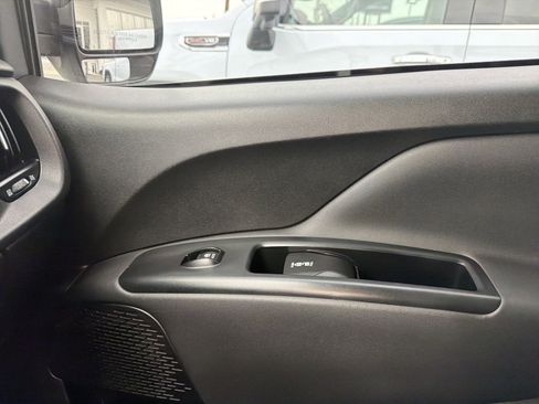 Used 2017 RAM ProMaster City Tradesman image 14