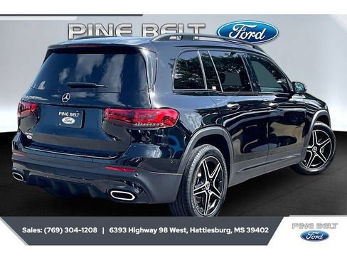 Used 2023 Mercedes-Benz GLB 250 image 12
