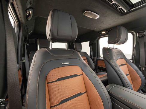 Used 2025 Mercedes-Benz G 63 AMG 4MATIC image 32