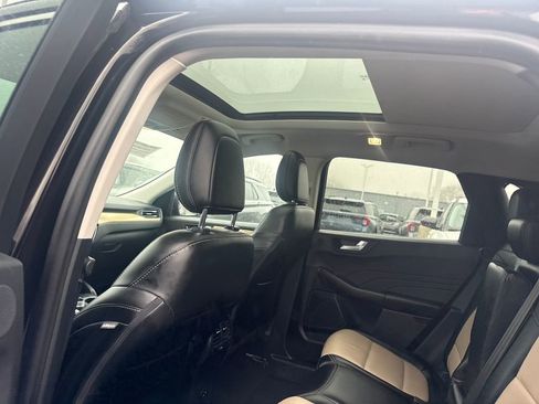 Used 2021 Ford Escape Titanium w/ Titanium Elite Package image 29