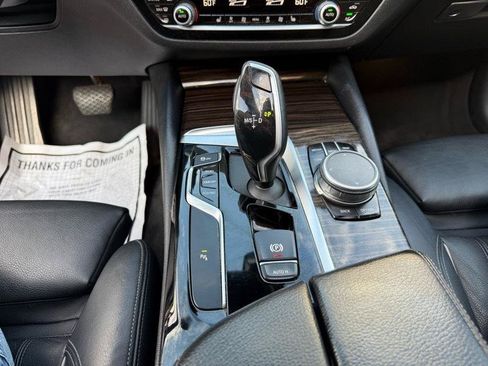 Used 2020 BMW 530i w/ Convenience Package RWD image 72