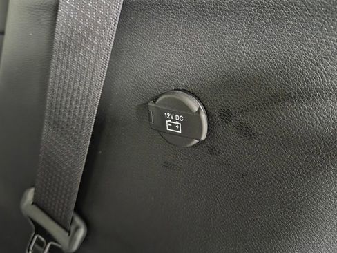 New 2026 Chrysler Pacifica Limited image 12