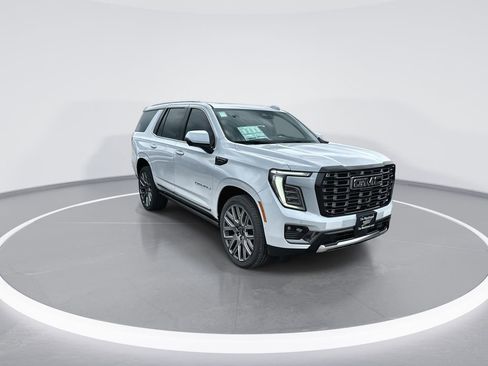 New 2026 GMC Yukon Denali Ultimate w/ LPO, Floor Liner Package AWD/4WD image 2