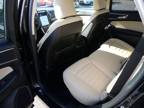 Used 2021 Ford Edge SEL w/ Cargo Accessory Package image 21