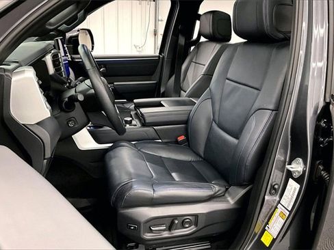 Used 2024 Toyota Tundra Platinum image 20