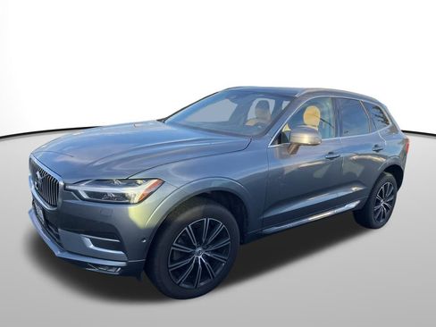 Used 2019 Volvo XC60 T5 Inscription image 2