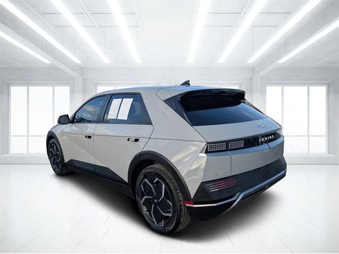 Used 2024 Hyundai Ioniq 5 SEL image 5