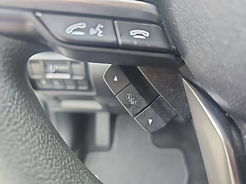 Used 2023 Subaru Crosstrek 2.0i image 23