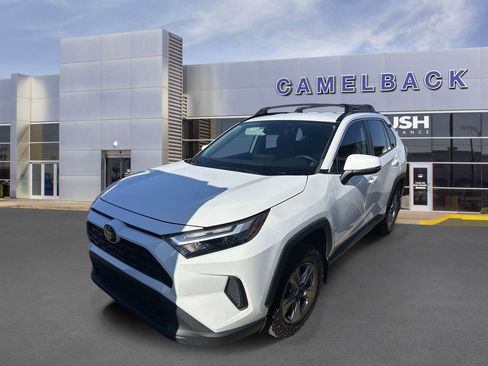 Used 2023 Toyota RAV4 XLE AWD/4WD image 2
