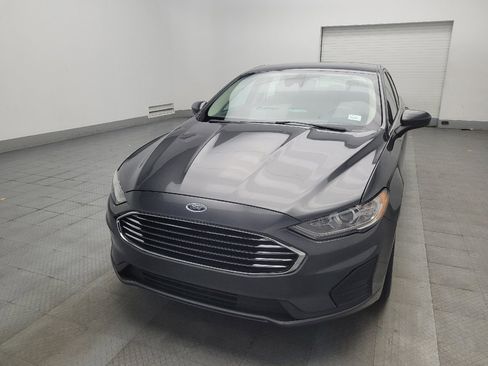 Used 2020 Ford Fusion SE FWD image 15
