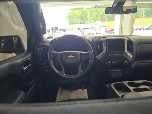 Used 2020 Chevrolet Silverado 1500 Custom w/ Custom Value Package AWD/4WD image 12