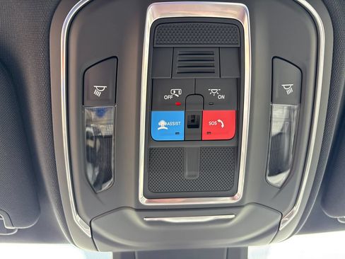 New 2026 Jeep Cherokee Laredo AWD/4WD image 32