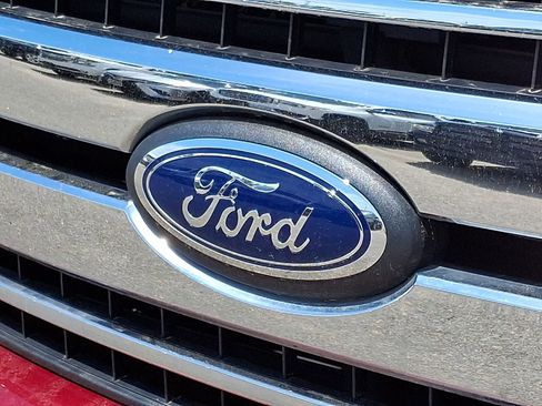 Used 2019 Ford F150 XLT w/ Equipment Group 301A Mid RWD image 5