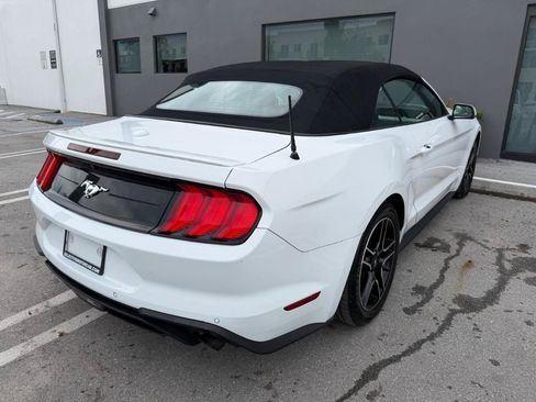 Used 2019 Ford Mustang Premium RWD image 8