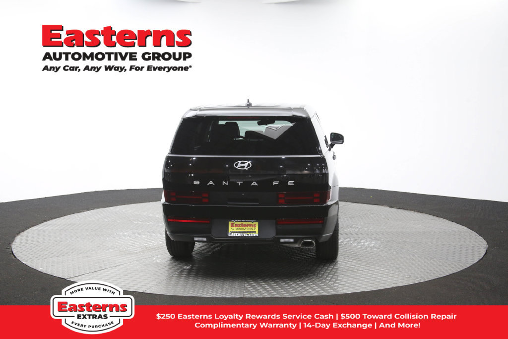 Used 2025 Hyundai Santa Fe SE FWD image 37