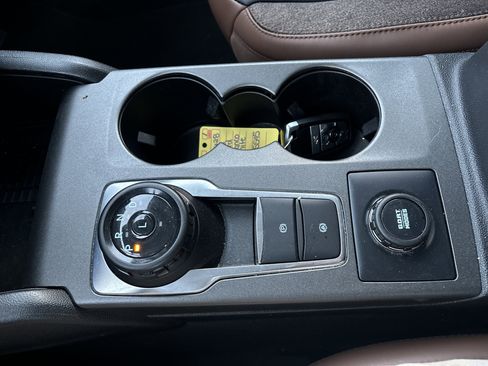 Used 2025 Ford Bronco Sport Outer Banks image 24