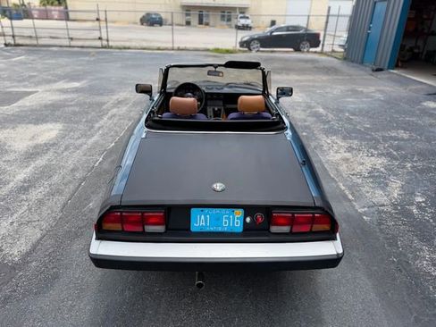 Used 1988 Alfa Romeo Spider Veloce RWD image 5