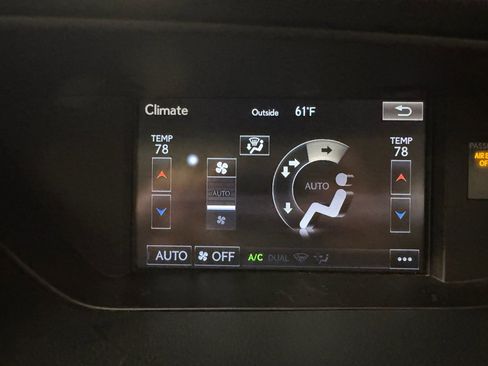 Used 2015 Lexus ES 350 w/ Luxury Package image 29