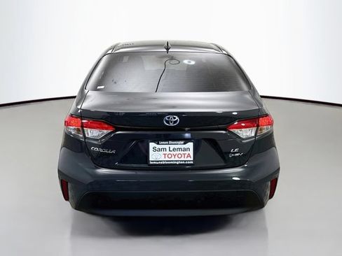 Used 2025 Toyota Corolla LE w/ LE Premium Package FWD image 6