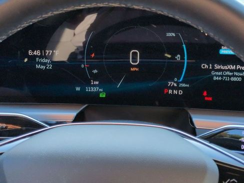Certified 2024 Cadillac Lyriq Luxury AWD/4WD image 11