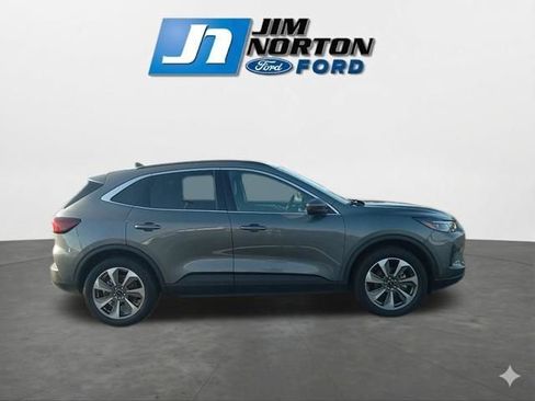 Used 2025 Ford Escape Platinum AWD/4WD image 12