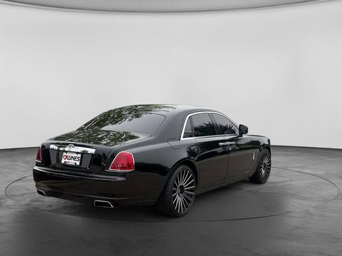 Used 2011 Rolls-Royce Ghost RWD image 9