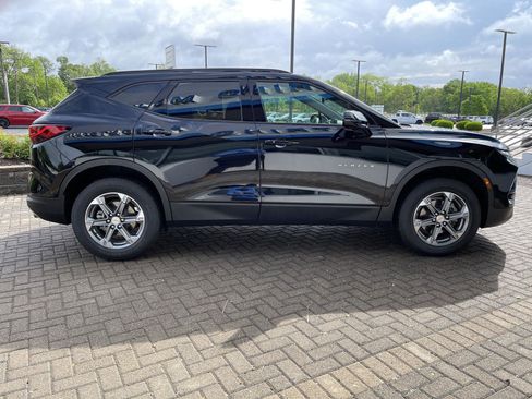 Used 2024 Chevrolet Blazer LT w/ Convenience Package FWD image 6
