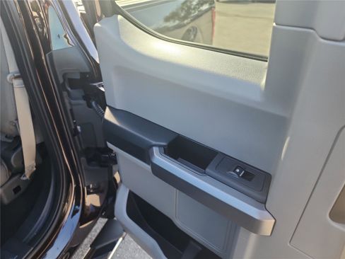 Used 2018 Ford F150 XLT w/ Equipment Group 302A Luxury image 17