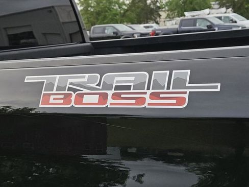 Used 2024 Chevrolet Silverado 1500 Custom Trail Boss w/ LPO, Dark Essentials Package AWD/4WD image 12