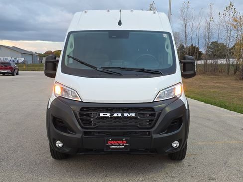 New 2026 RAM ProMaster 2500 w/ Convenience Group image 3
