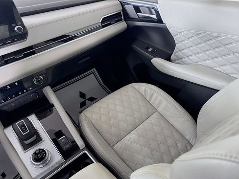 Used 2022 Mitsubishi Outlander SEL FWD image 24
