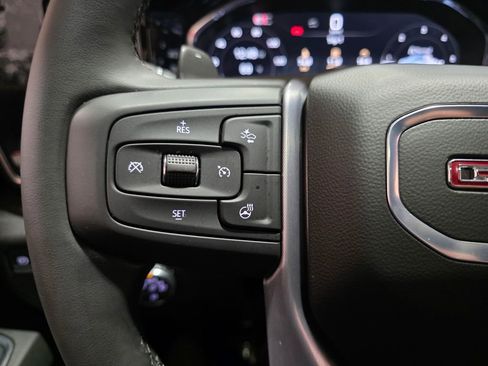 Used 2024 GMC Sierra 1500 SLT w/ SLT Premium Plus Package image 28