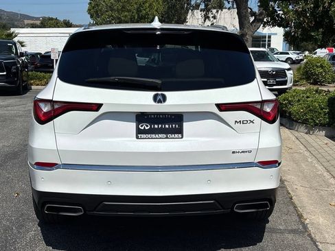 Used 2024 Acura MDX SH-AWD w/ Advance Package image 8