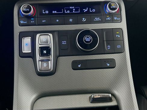 Used 2024 Hyundai Palisade SEL image 25