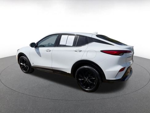 Used 2025 Buick Envista Sport Touring image 10