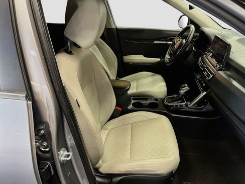 Used 2021 Kia Seltos SX w/ SX Sunroof Package AWD/4WD image 30