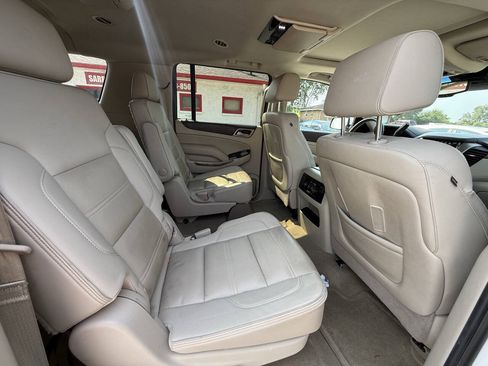 Used 2016 GMC Yukon XL Denali w/ Open Road Package AWD/4WD image 16
