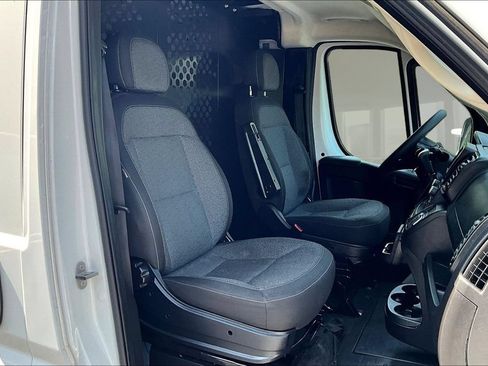 Used 2025 RAM ProMaster 2500 w/ U-Haul Equipment Group FWD image 24