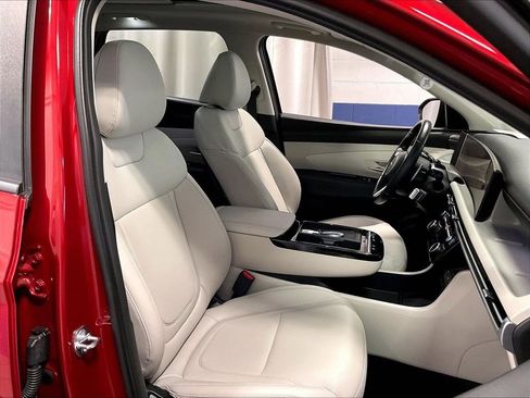 Certified 2025 Hyundai Tucson SEL AWD/4WD image 11