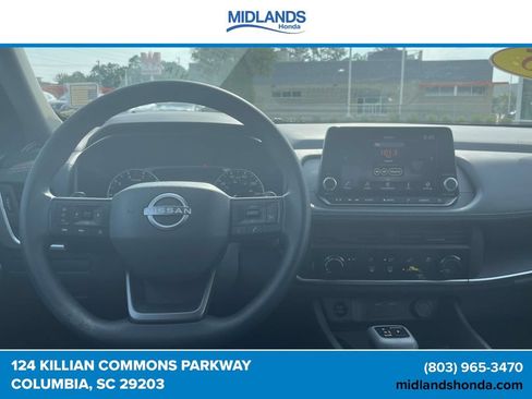 Used 2025 Nissan Rogue S AWD/4WD image 11