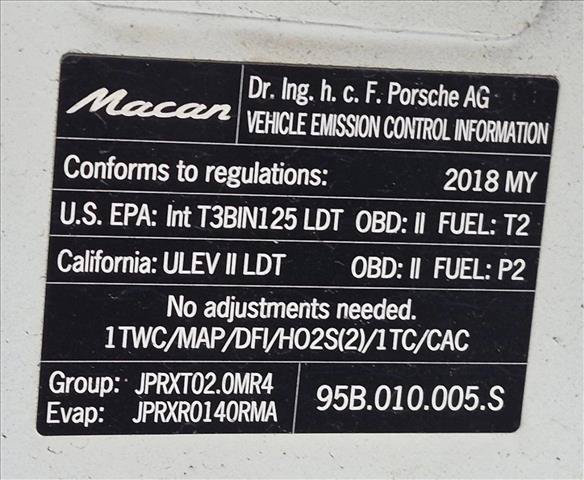 Used 2018 Porsche Macan AWD/4WD image 22