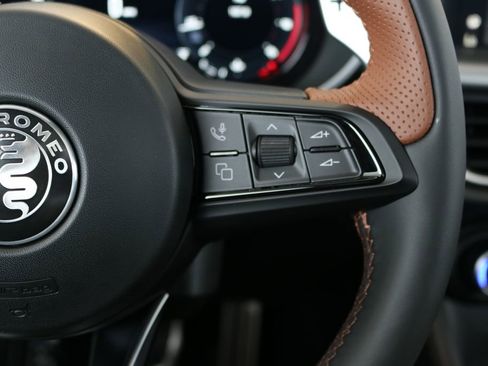 New 2025 Alfa Romeo Stelvio Sprint image 47